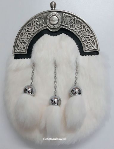Rabbit, White 3 tassels Sporran