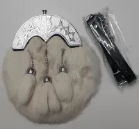 Sporran Semi Dress Wit met Schotse distel incl ketting